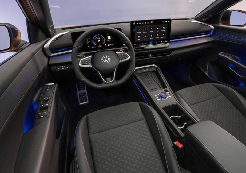 Volkswagen T-Roc (2025-->>) (8)