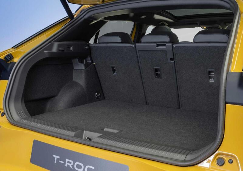 Volkswagen T-Roc (2025-->>) (14)