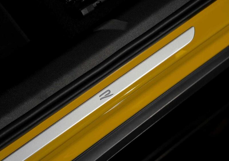 Volkswagen T-Roc (2025-->>) (22)