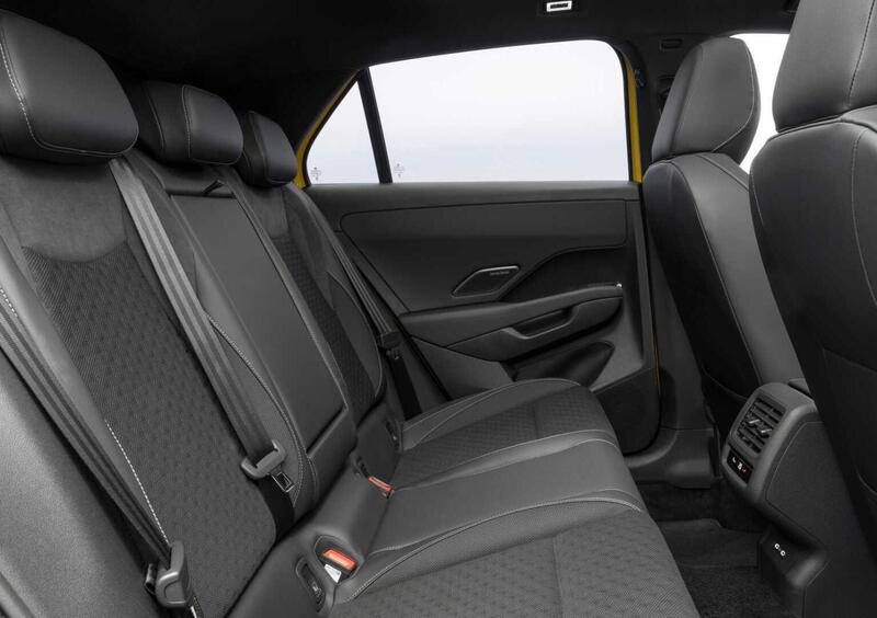 Volkswagen T-Roc (2025-->>) (23)