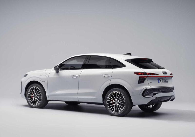 Audi Q3 Sportback (2025-->>) (5)