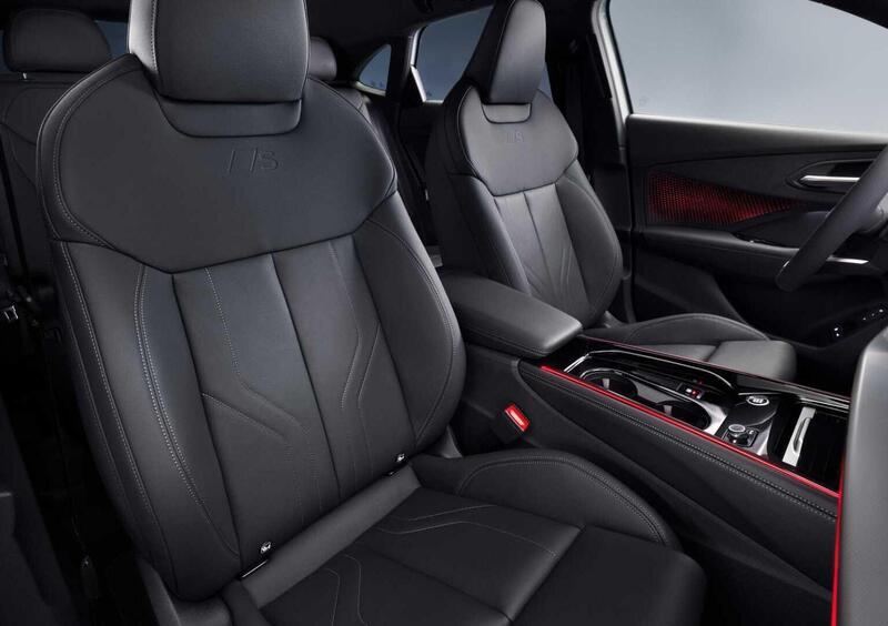 Audi Q3 Sportback (2025-->>) (10)