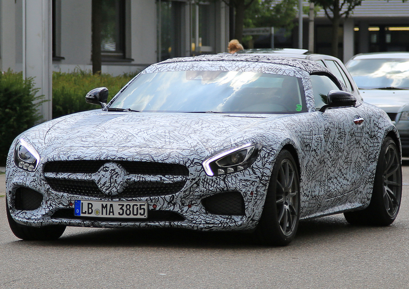 Mercedes AMG GT Roadster: lo spy della versione scoperta