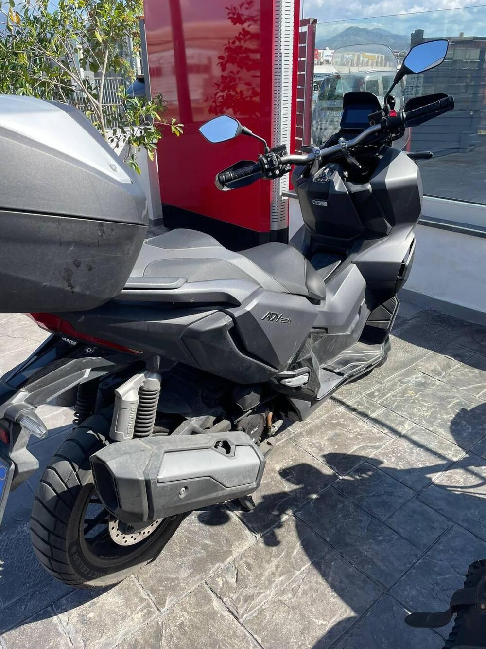Honda ADV 350 (2022 - 24) (9)