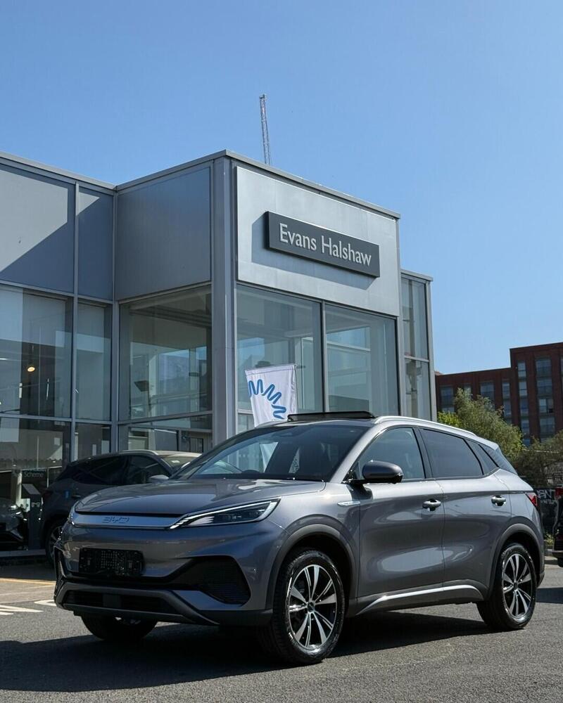 Evans Halshaw concessionaria BYD di Birmingham
