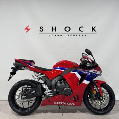 Honda CBR 600 RR (2024 - 25) usata