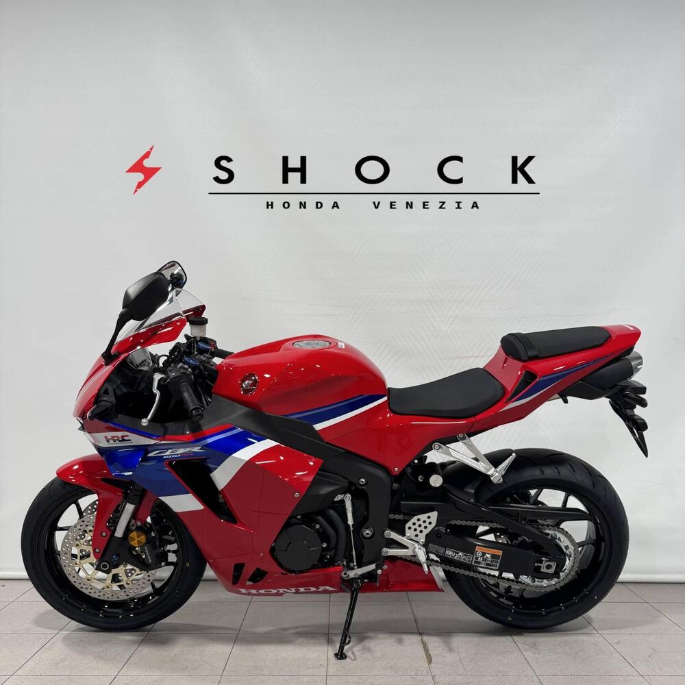 Honda CBR 600 RR (2024 - 26) (3)