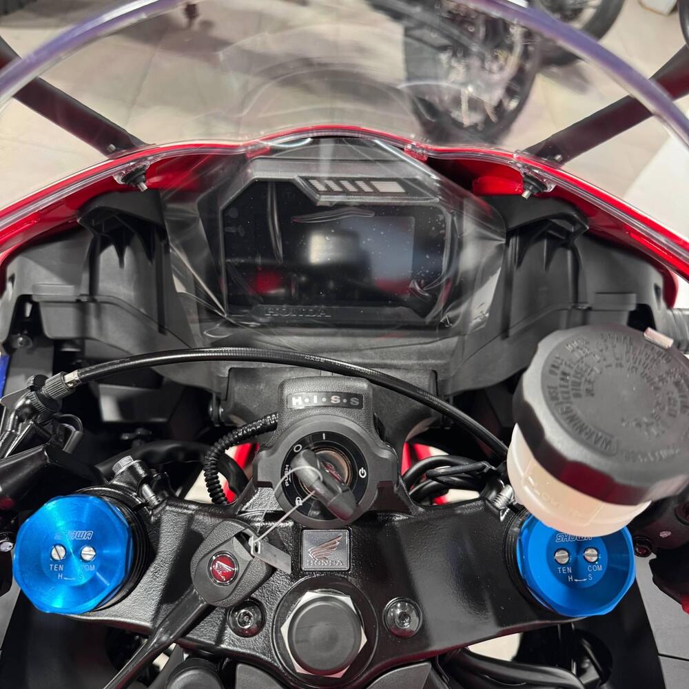 Honda CBR 600 RR (2024 - 26) (4)