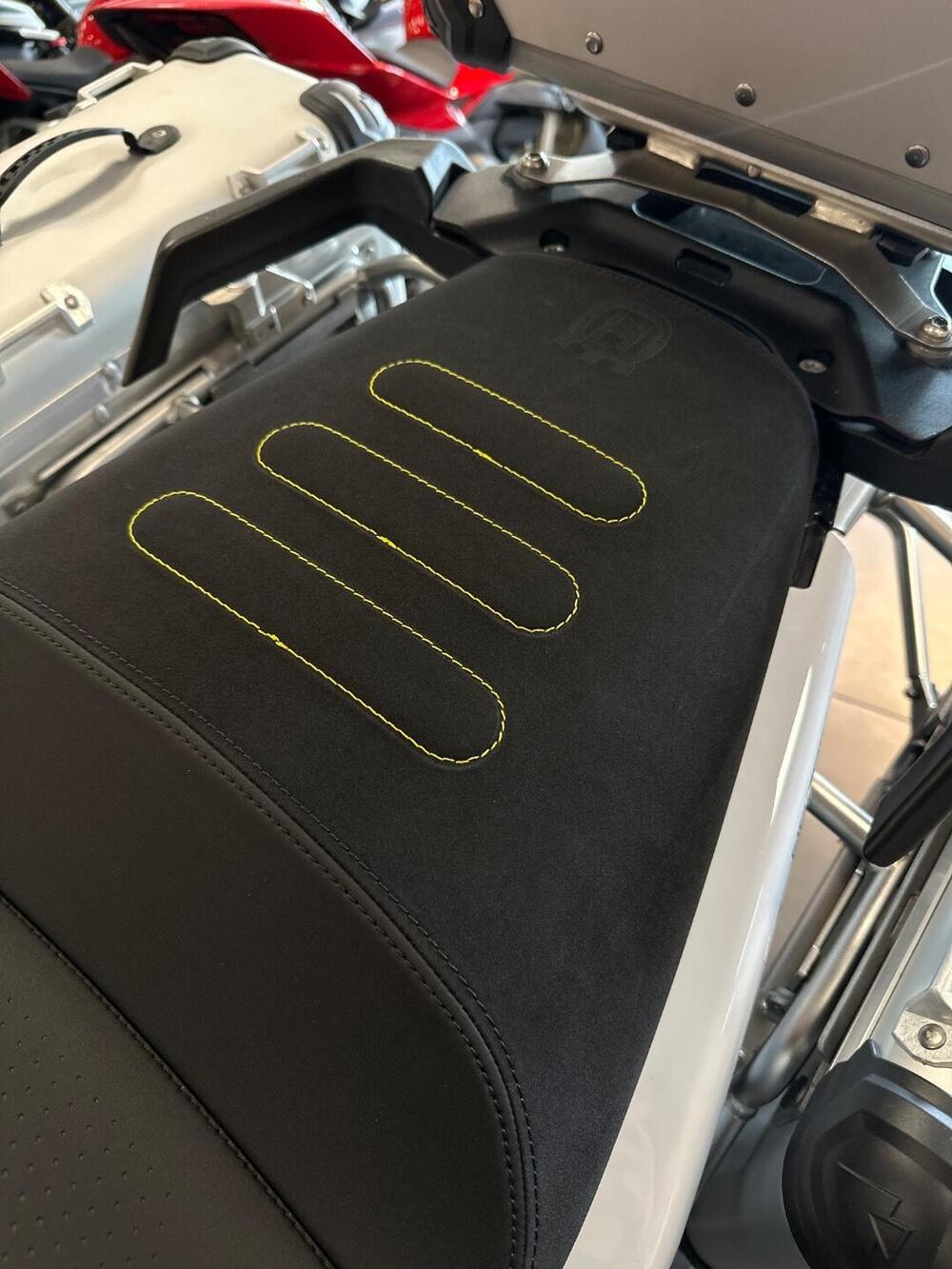 Husqvarna Norden 901 Expedition (2023 - 24) (12)