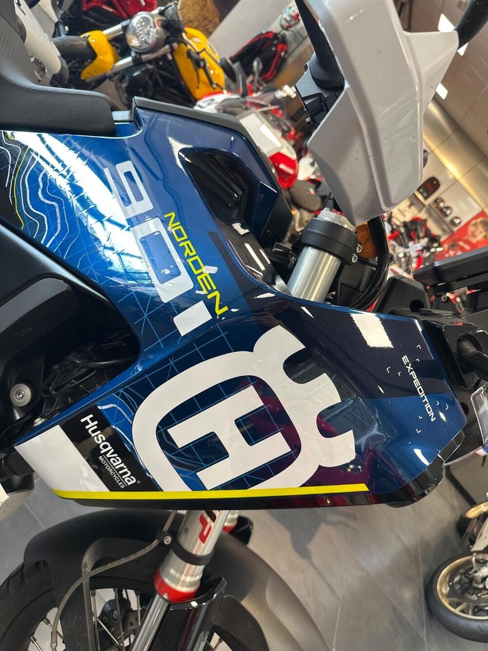 Husqvarna Norden 901 Expedition (2023 - 24) (17)