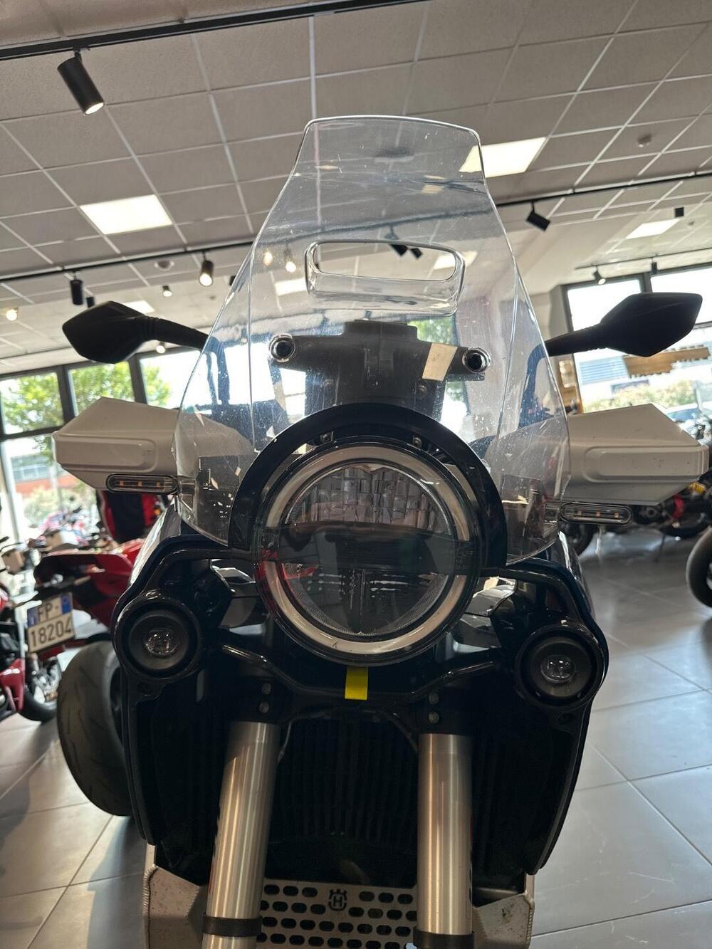 Husqvarna Norden 901 Expedition (2023 - 24) (19)