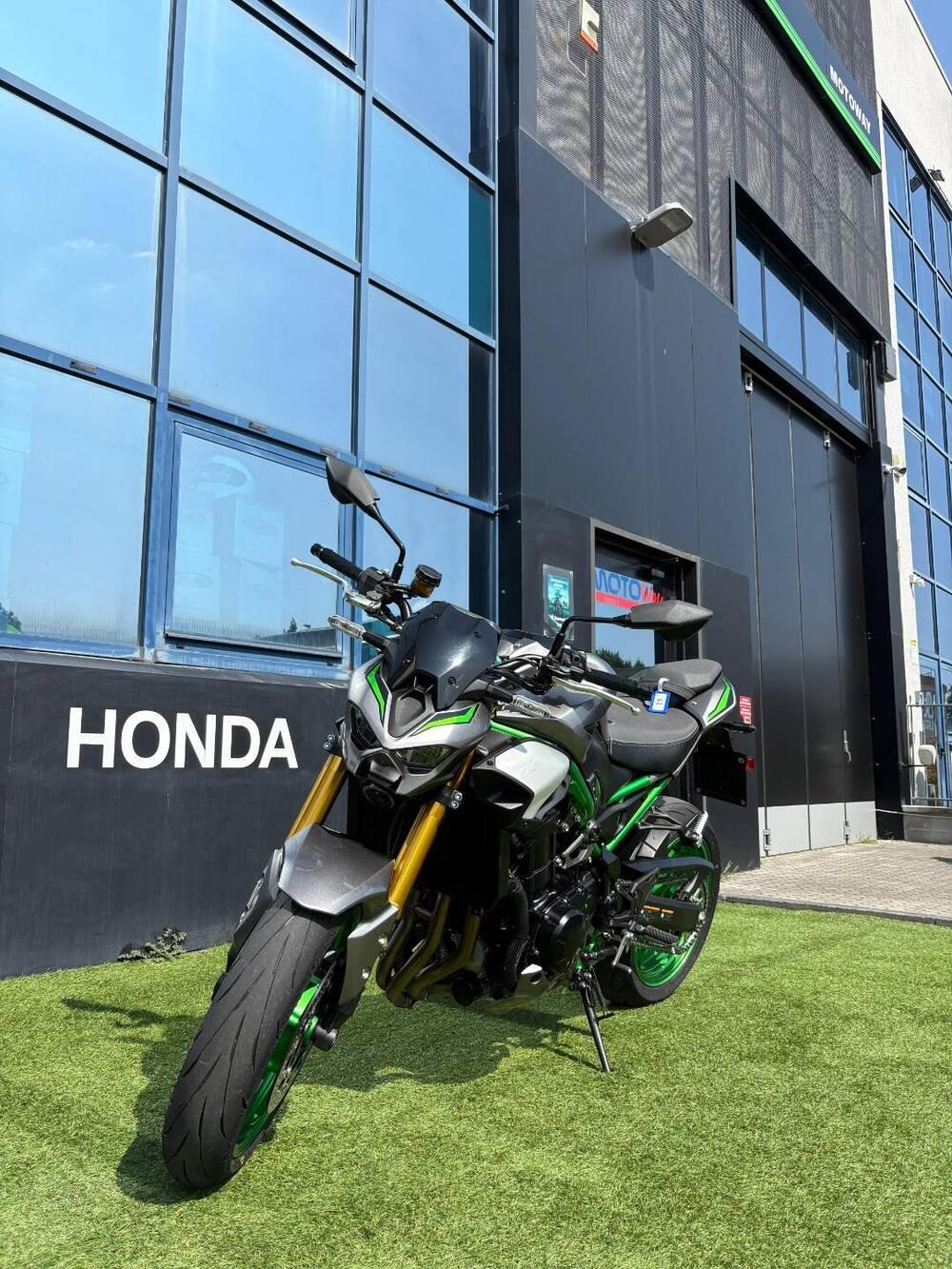 Kawasaki Z 900 SE (2025 - 26) (3)