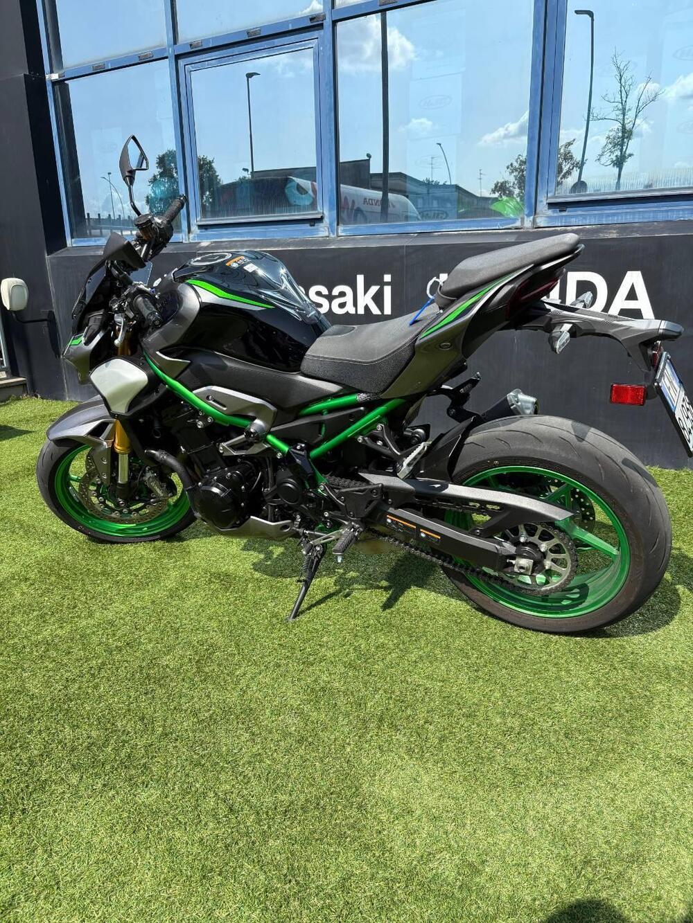 Kawasaki Z 900 SE (2025 - 26)