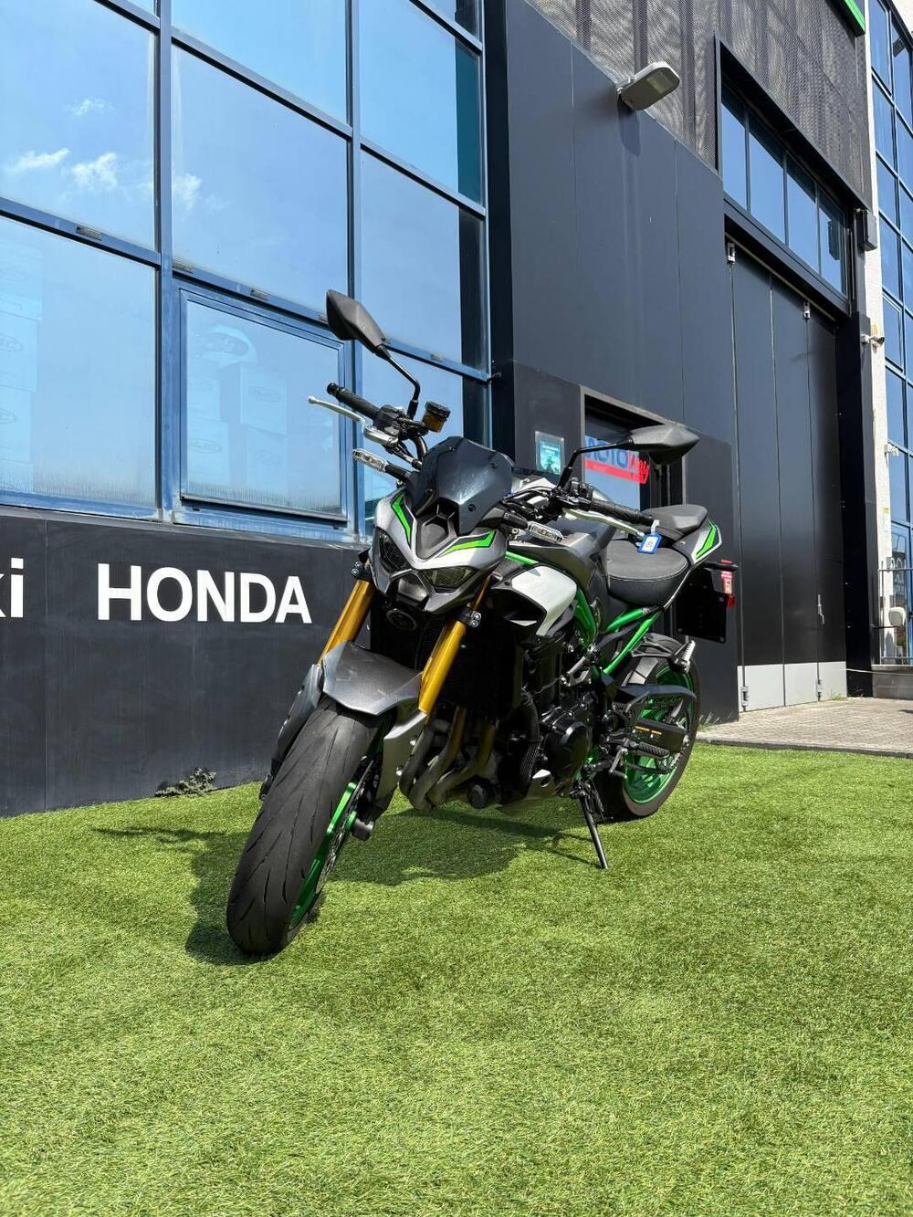 Kawasaki Z 900 SE (2025 - 26) (4)