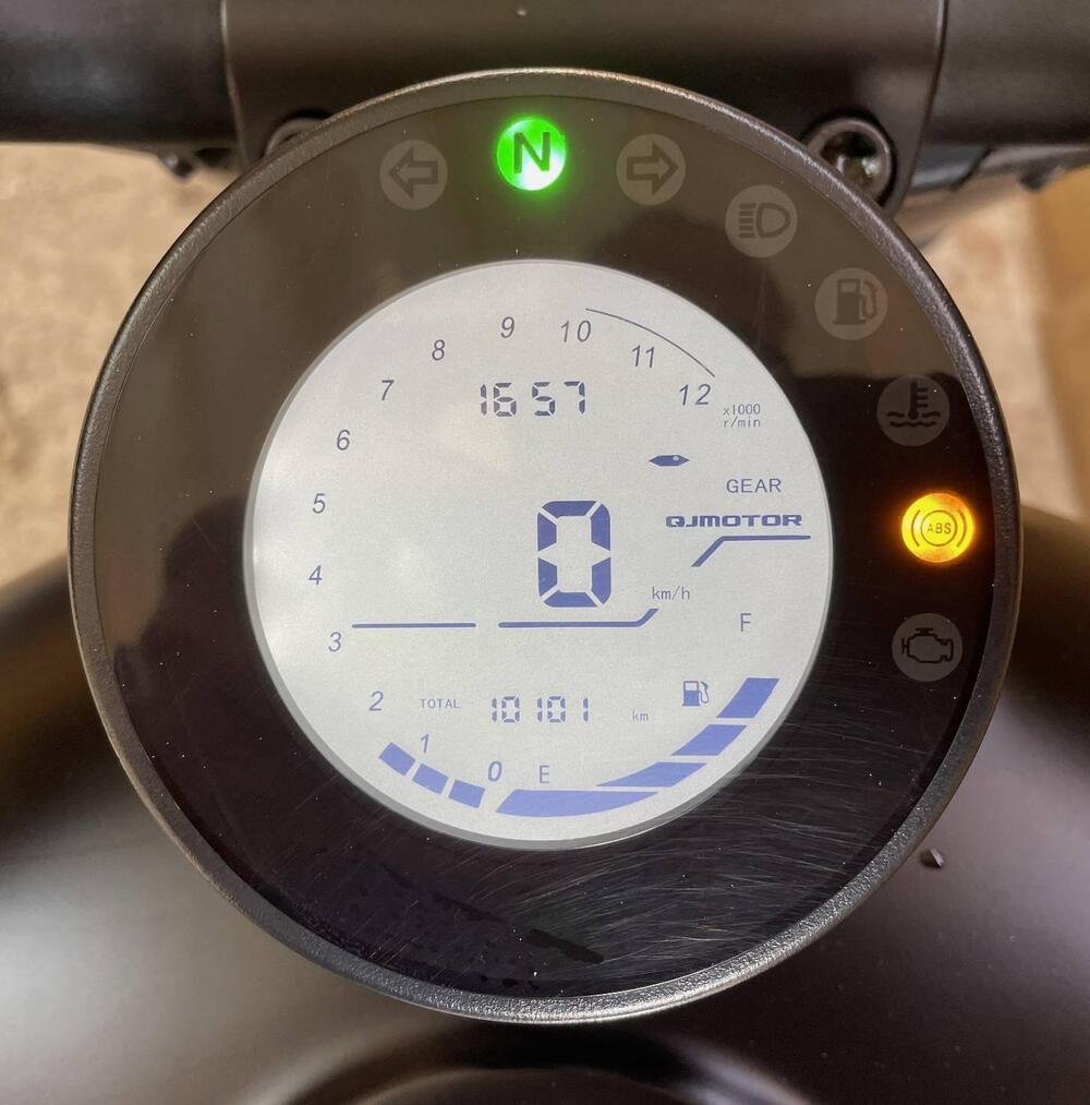 QJ Motor SRV 300 (2023 - 25) (4)