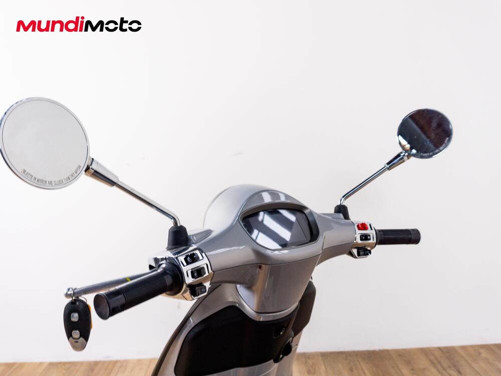 Vespa Primavera 125 Tech (2026) (12)