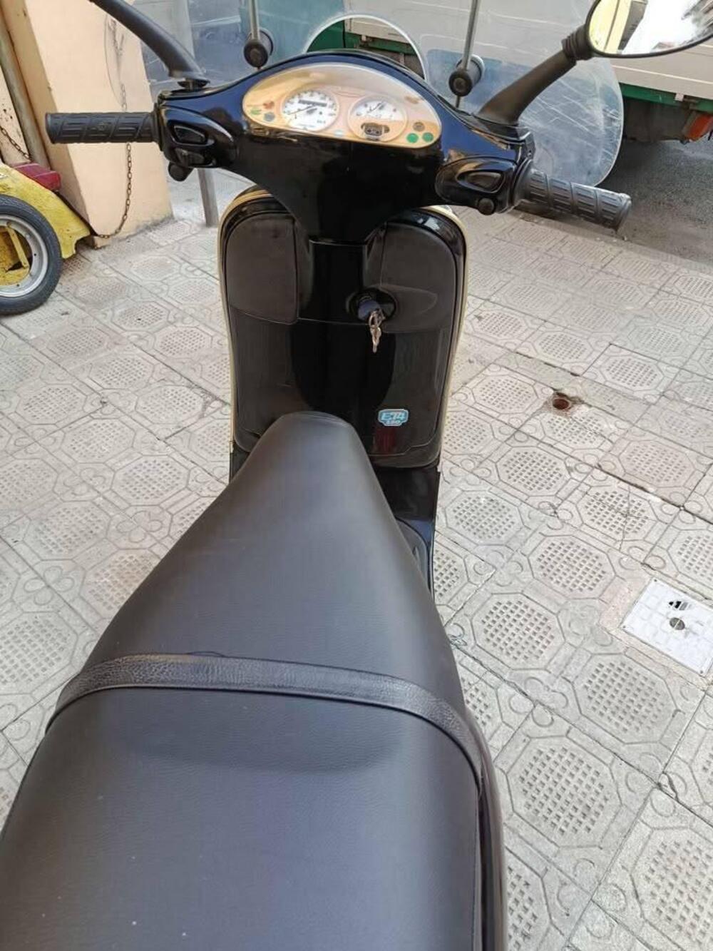 Piaggio Porter Furgone usata a Genova (6)