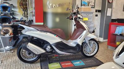 Piaggio Beverly 300 i.e. (2010 - 16) usata