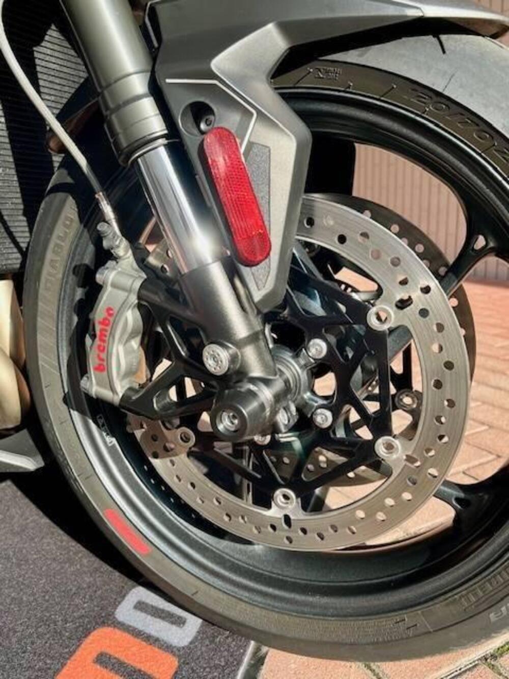 Triumph Street Triple 765 RS (2023 - 26) (5)