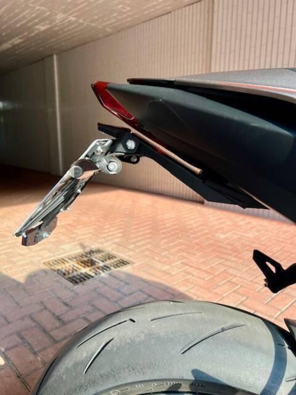 Triumph Street Triple 765 RS (2023 - 26) (11)