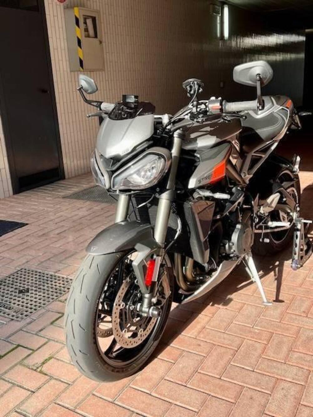 Triumph Street Triple 765 RS (2023 - 26) (14)