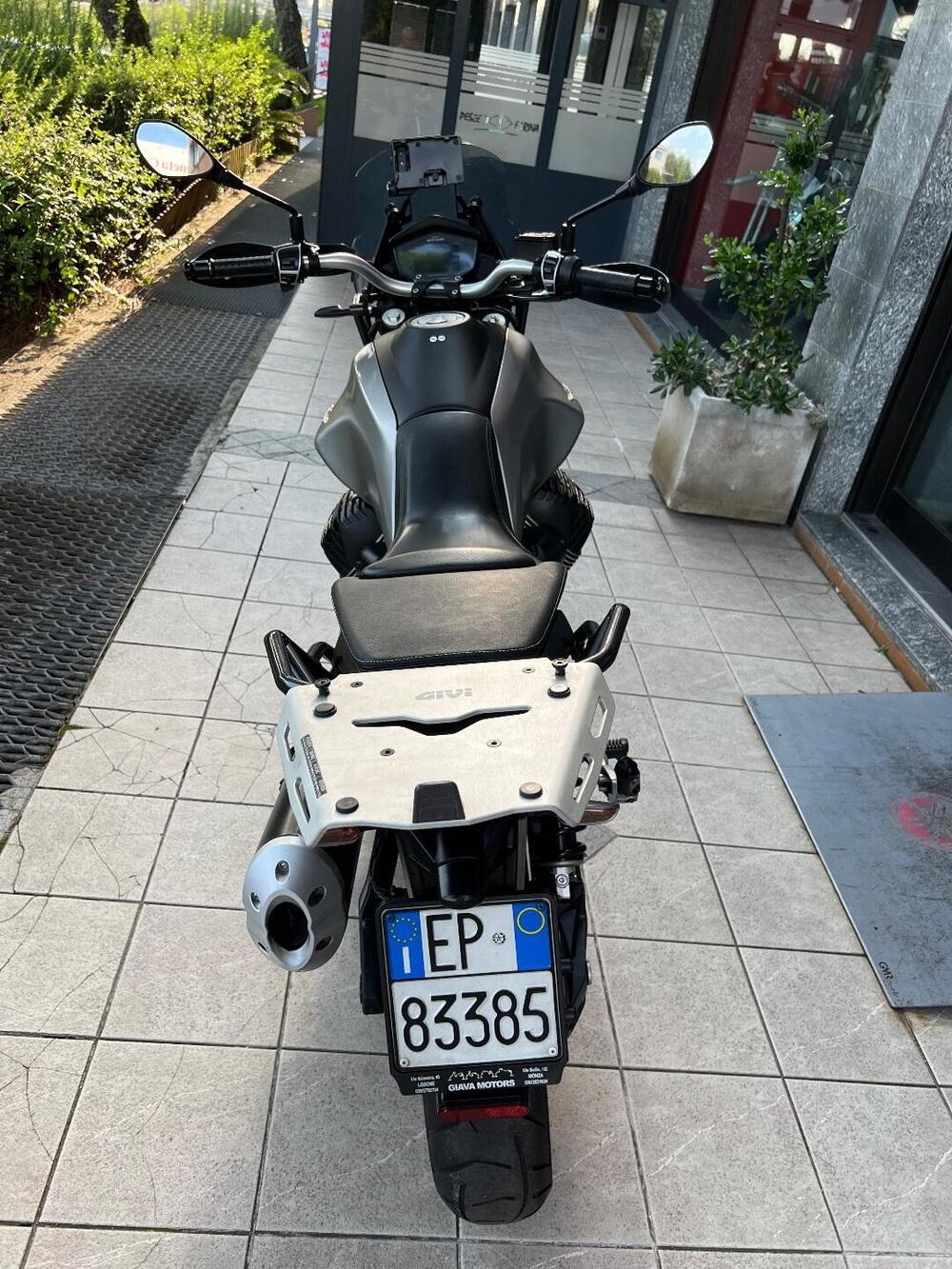 Moto Guzzi V85 TT (2019 - 20) (4)