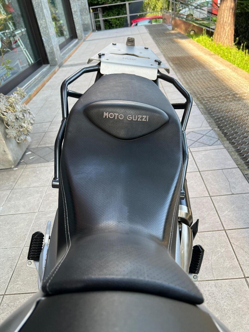 Moto Guzzi V85 TT (2019 - 20) (8)