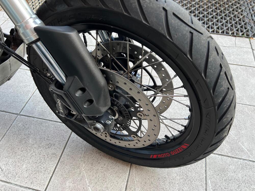 Moto Guzzi V85 TT (2019 - 20) (14)