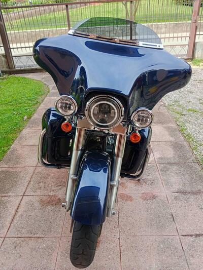 Harley-Davidson 1690 Street Glide (2011 - 13) - FLHX usata