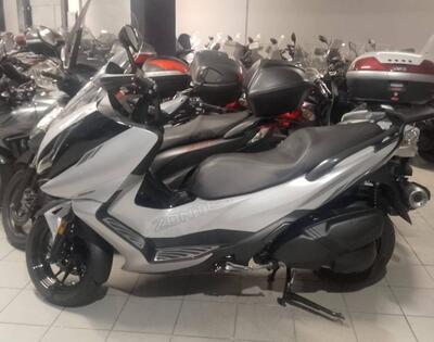 Zontes ZT350-E (2023 - 25) usata