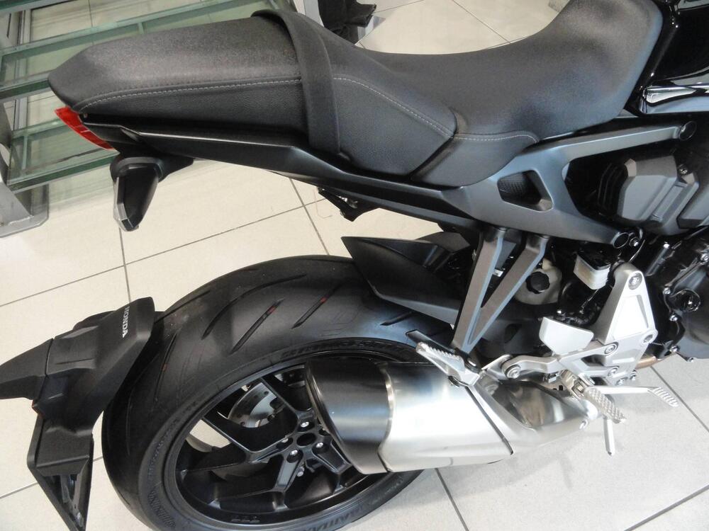 Honda CB 1000 R + Neo Sport Cafè (2019 - 20) (3)