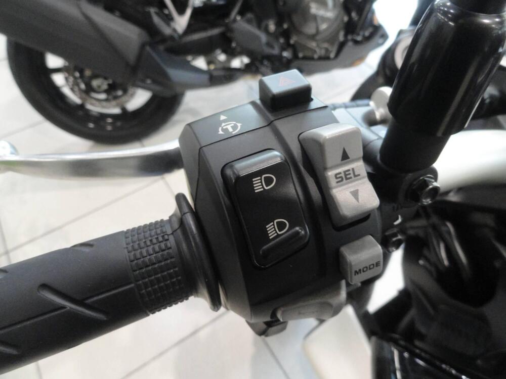 Honda CB 1000 R + Neo Sport Cafè (2019 - 20) (6)