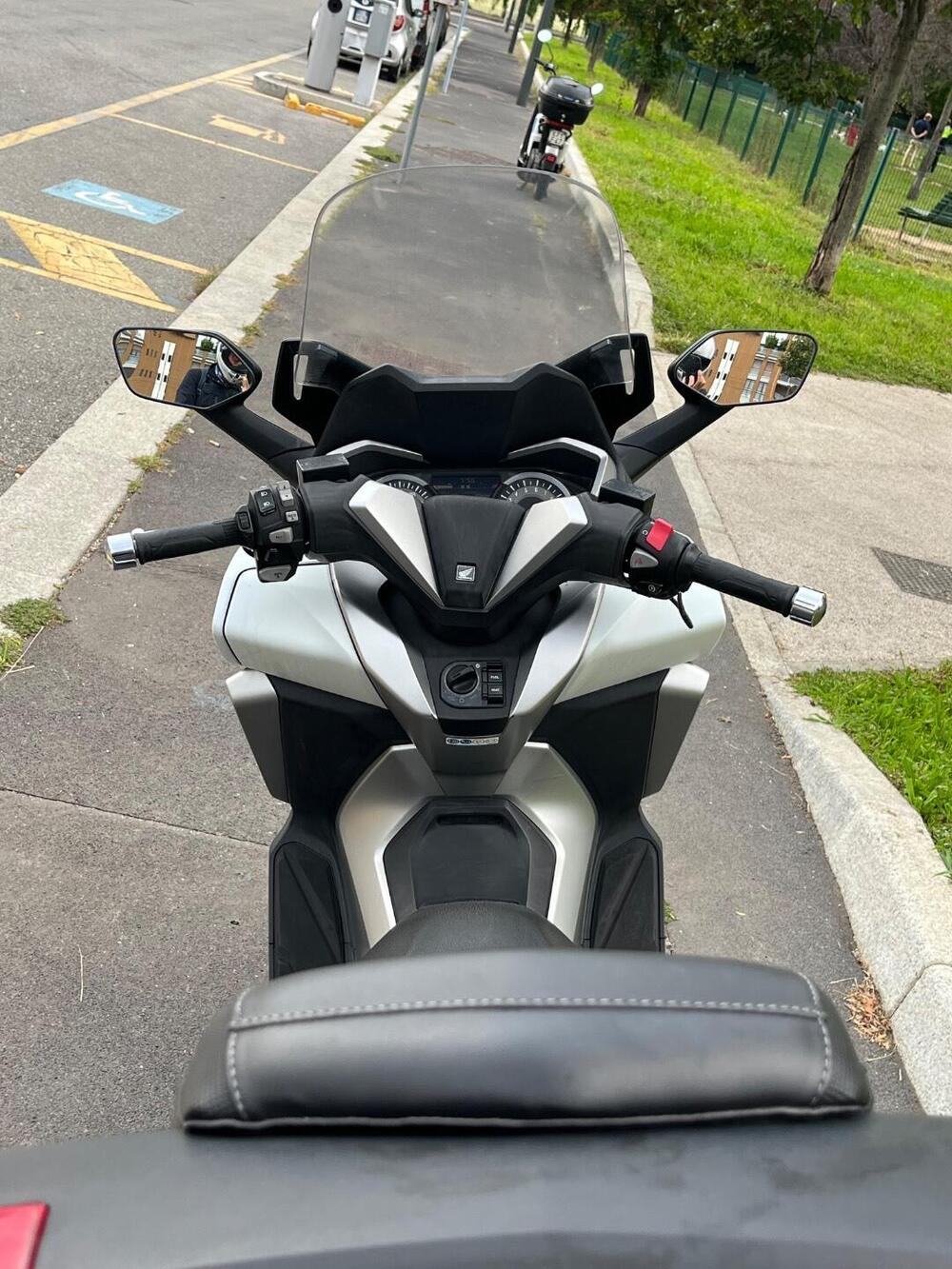 Honda Forza 300 ABS (2018 - 20) (8)