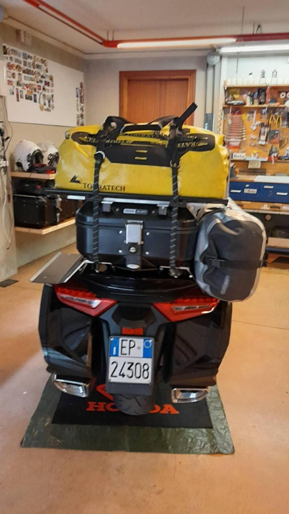 Honda GL 1800 Gold Wing DCT (2020) (2)