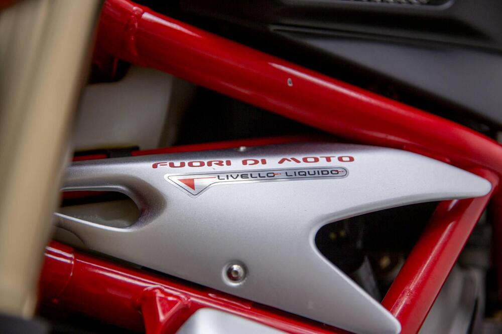 MV Agusta Brutale 910 S (2005 - 11) (14)
