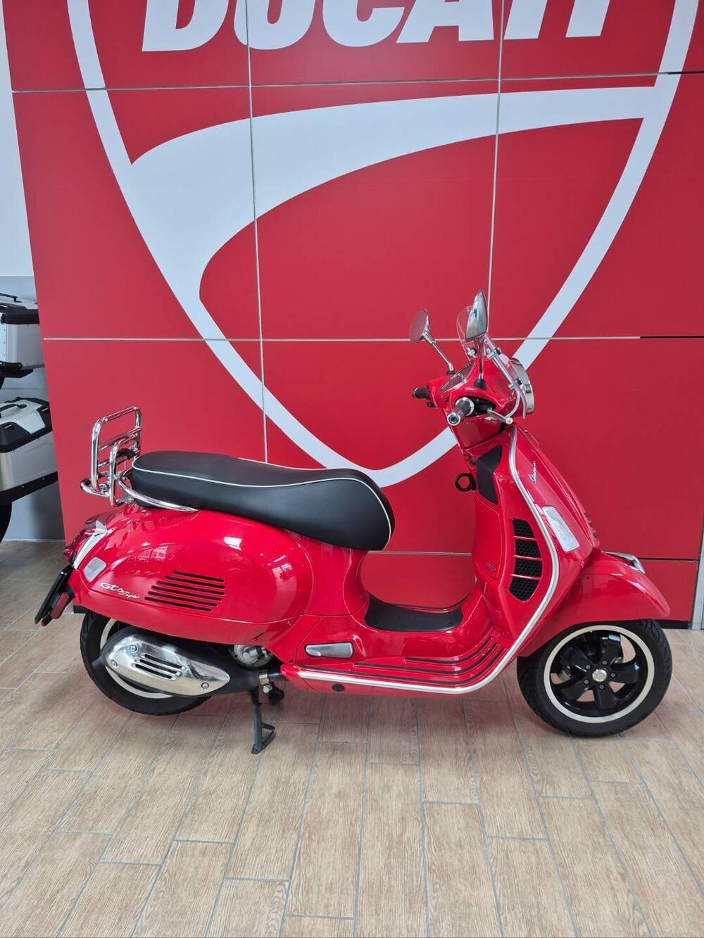 Vespa GTS 300 Super Hpe (2021 - 22)