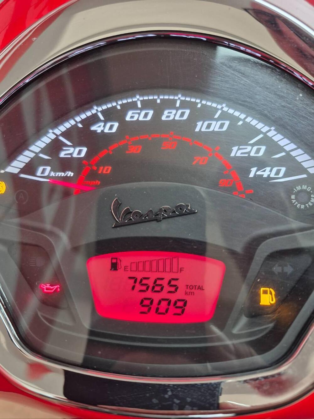 Vespa GTS 300 Super Hpe (2021 - 22) (7)