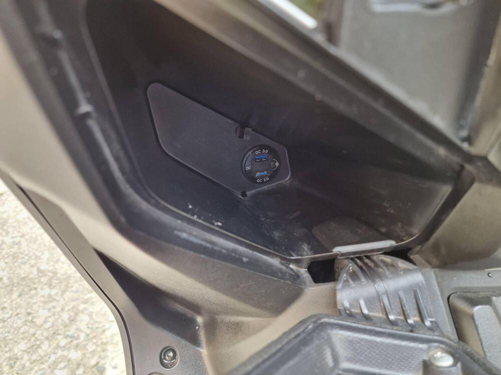 Yamaha X-Max 250 ABS (2014 - 16) (12)