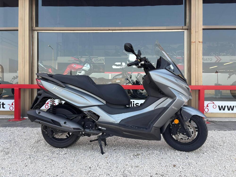 Kymco X-Town 300i ABS (2016 - 20) (2)