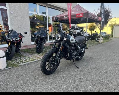 Ducati Scrambler 800 Icon Dark (2021 - 22) usata