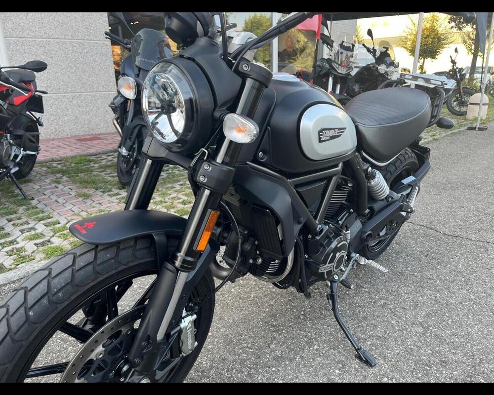 Ducati Scrambler 800 Icon Dark (2021 - 22) (9)