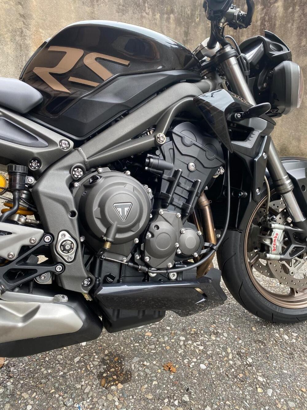 Triumph Street Triple RS (2020 - 22) (8)