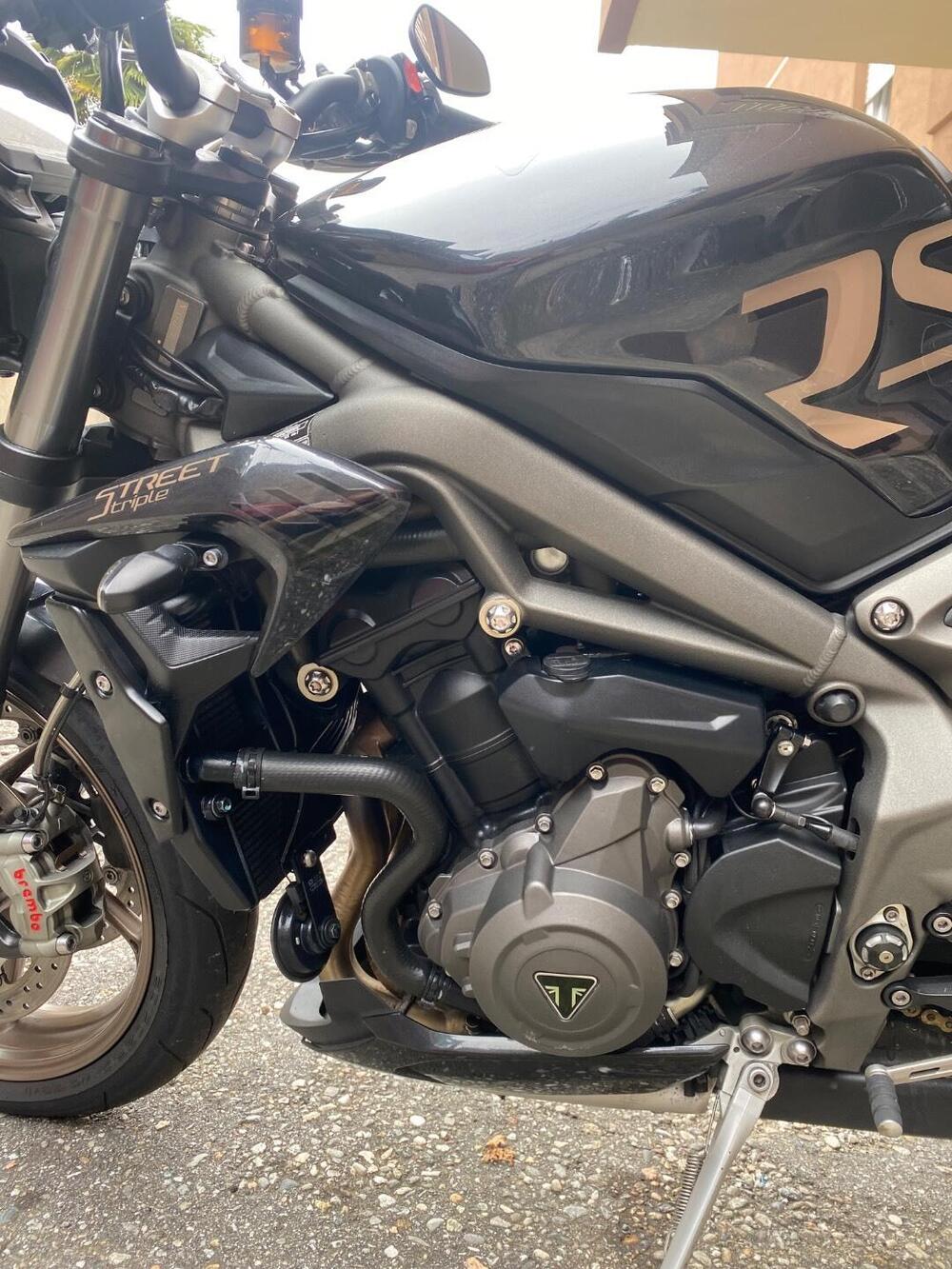 Triumph Street Triple RS (2020 - 22) (17)