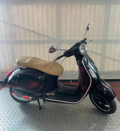 Vespa GTS 300 (2010 - 14) usata