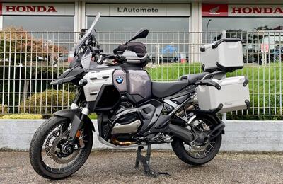 Bmw R 1300 GS Adventure Triple Black (2025) usata