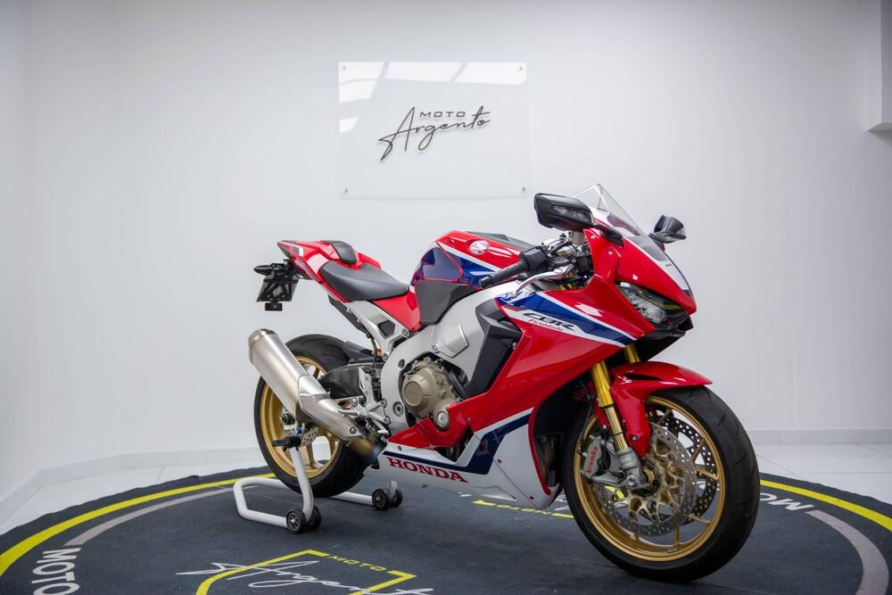 Honda CBR 1000 RR-R Fireblade (2020 - 21) (8)