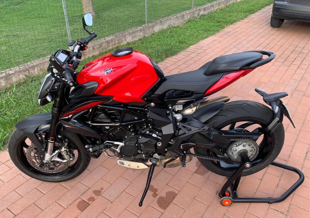 MV Agusta Brutale 800 (2020) (7)