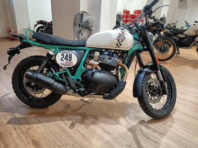 Royal Enfield Bear 650 (2025) usata