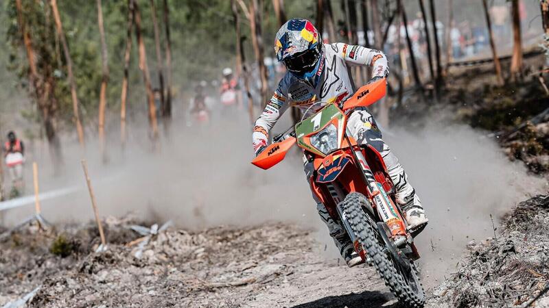 EnduroGP25 #5 Portogallo D1. Ancora lui, Josep Garcia. Ma &egrave; battaglia asprissima [VIDEO]