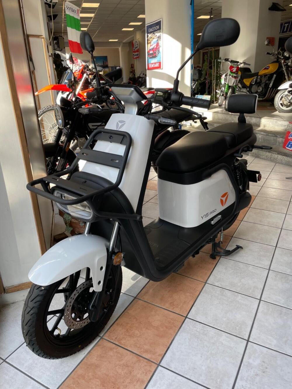 Yadea Y1S Pro (2023 - 26) (4)